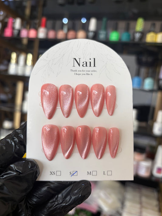 Press on Nail Cat Eye