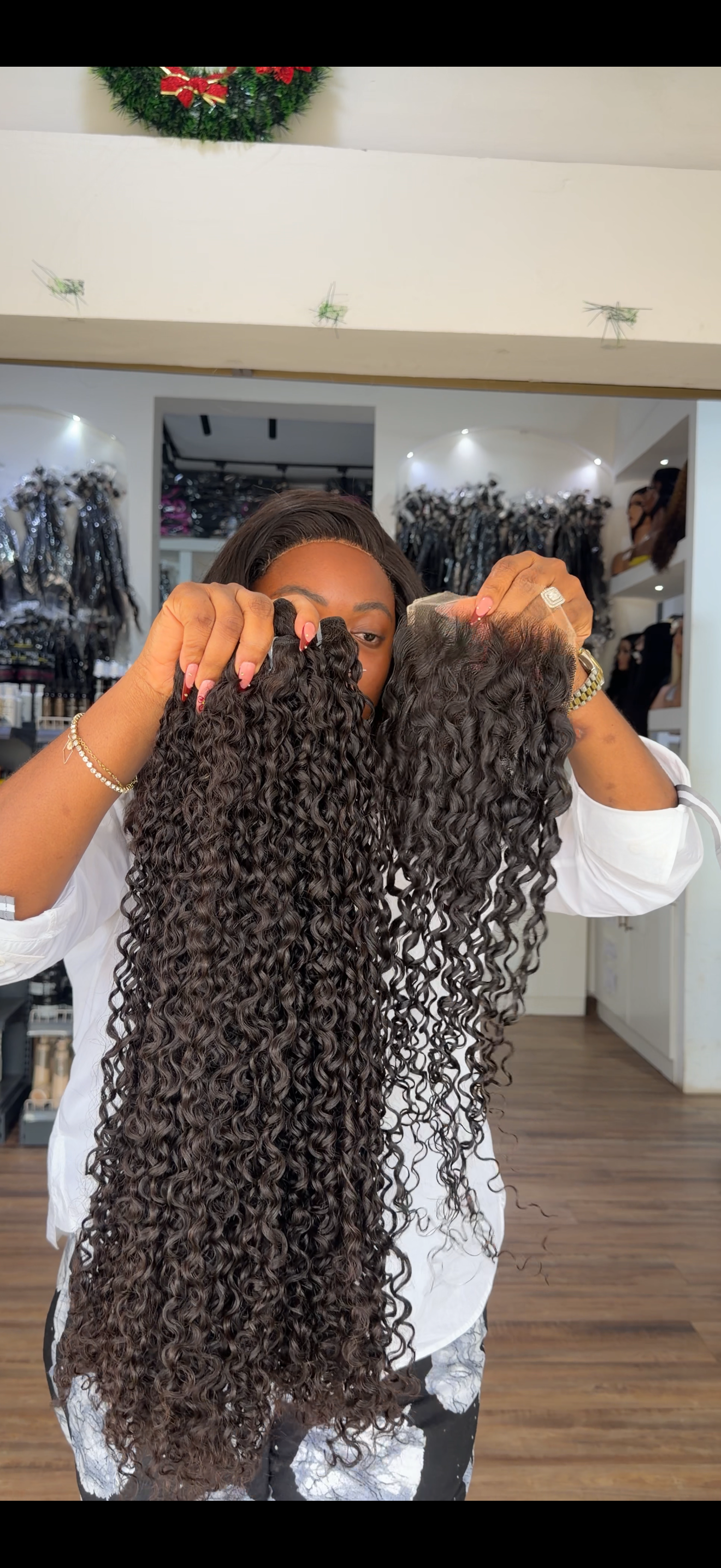 SDD Rich Pixie Curl Bundles + HD 5x5….30”…Ok